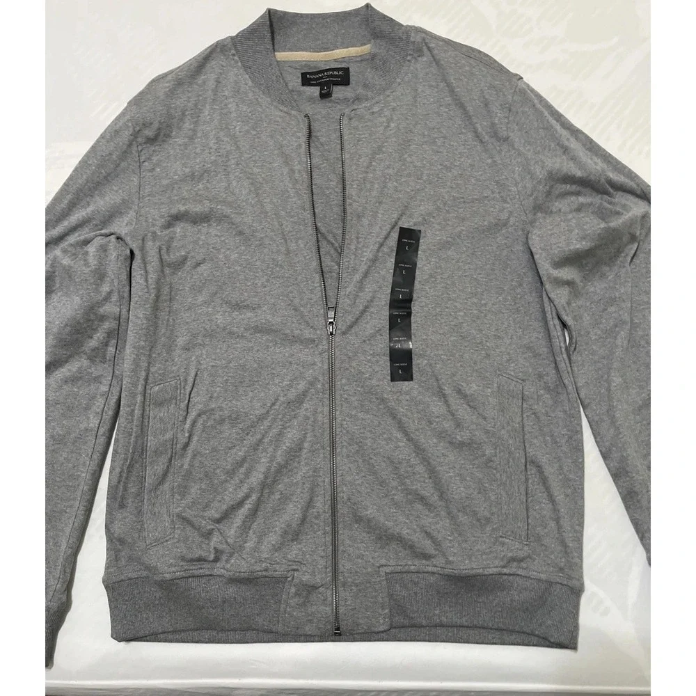 Banana Republic has some